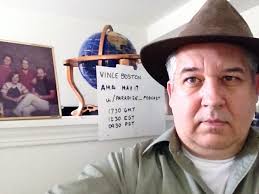 I'm Dan Maudsley, host of BBC podcast, Paradise. Here with murder suspect's  son, Vince Boston, and victim's sister, Penny Farmer. Ask us anything! :  r/UnresolvedMysteries