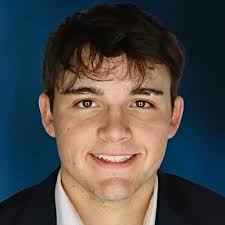 Thrilled to announce I have accepted an offer to join Jefferies as a 2025  Equity Research Summer Analyst in the Hong Kong (SAR) office. Thank you to  my friends, family, and everyone