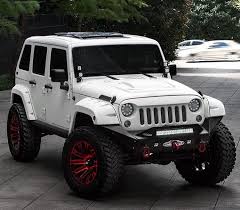 Black And White Wheels For Jeep Wrangler A White Jeep Jk With Red Rich Deep Color Wheels Jeep Wheels White Jeep Jeep Wrangler
