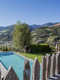 Der Gufidaunerhof In Gufidaun Bei Klausen Im Eisacktal Das Tor Zu Den Dolomiten Sudtirol Sudtirol Urlaub Italien Urlaub Ferienwohnung Sudtirol