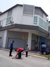 Kawasan ini terletak di sekitar kecamatan medan polonia dan medan petisah. Rangkuman Penuh Isu Salib Gereja Taman Medan Yang Dikecam Rakyat Malaysia