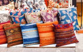 Jaminan harga terbaik, aman, dan tepercaya. 10 Rekomendasi Suvenir Bantal Yang Unik Dan Nyaman Untuk Berbagai Acara