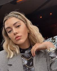 Hair And Makeup Inspiration Hair Inspiration Makeup Bej Sac Uzun Sac Sarisin Uzun Sacli