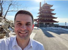 Stories With Traction