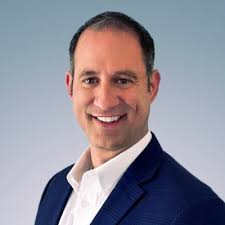 A digital transformation strategy was a driving factor for Ingles Markets  to move #HR and #payroll to the Cloud.