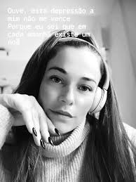 Página Oficial-Laura Galvão