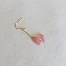 海から来た蝶 片耳ピアス ピアス ドロップイヤリング アクセサリー