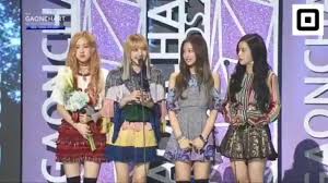 Lisa Blackpink Bambam Got7 Speak Thai Gaon Chart K Pop Awards 2017 Blackpink Blackpink Thailand Korean Girl Groups