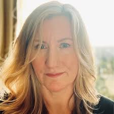 Cheryl Dion's Instagram, Twitter & Facebook