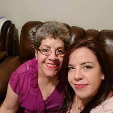 Hoy esta de cumpleaños nuestra Amiga y Vecina Genoveva Mendez a quien le  deseamos un feliz cumpleaños muchas Bendiciones y que cumplas muchos  mas..FELICIDADES.