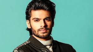 Aayush Shah (@AayushShah3100)