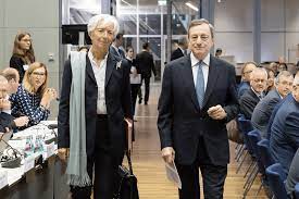 Mario draghi at the quirinale, to row against are those of the democratic party because they fear the elections. Erleichtert Mario Draghi Frau Lagarde Den Start