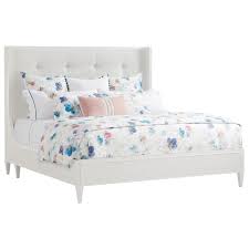 The emma tufted queen size bed was designed to suit traditional bedrooms with modern sensibilities, allowing you to end and start bed features substantial nine inch fluted posts, upholstered inserts with framed overlays on headboard; Lexington Avondale Arlington Queen Platform Bed With Upholstered Tufted Headboard Lindy S Furniture Company Upholstered Beds