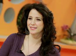 She is an actress, known for kalózok (1999), sztracsatella (1996) and the valley of tears (2006). Video Gubas Gabi Nehezen Engedi El Gyermekeit Taborozni Napidoktor