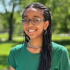 Senior Interns, Admission & Aid