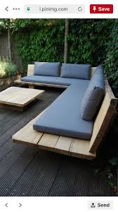 Pin Von Saranda Auf Kalkan Garten Couch Holzbank Garten Leben Unter Freiem Himmel