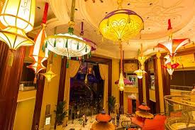 Ceiling lights provide the main source of light in any room so it is important to get the right choice to suit your decor and illuminate the room with bright, even shop our huge range of stylish, modern ceiling lights here at bhs and we are sure to have the right light fitting for you. One Of The Animated Shows That Light Up The Lake And Waterfall After Dark Picture Of Parasol Up Parasol Down At Wynn Las Vegas Las Vegas Tripadvisor