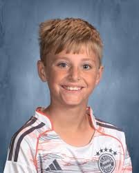 Can you fix my son's hair in school picture?