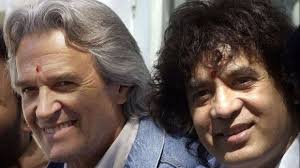 Zakir Hussain leaps borders with all-star jazz & Indian music band  Crosscurrents