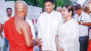 සසුනට කළ මෙහෙවර අගයයි! ජලනි ප්‍රේමදාස 'ශ්‍රී සුගත ශාසන ප්‍රසාදිනී' ගෞරව  නාමයෙන් පිදුම් ලබයි! I Sri Lanka Latest News - Sri Lanka News Update