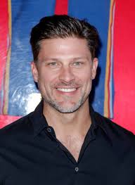 Hello Fans, If you're a huge fan of mine can I get a big YESS !!!!! I love  you All ❤️