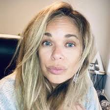 Tess Ames (outsidemetro)