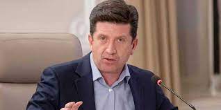 Ministro de defensa, ex director de presidencia de la república (dapre). Rqufrpbykk9i M
