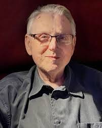 Lesley James's Instagram, Twitter & Facebook