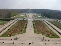 Jardins A La Francaise Du Chateau De Vaux Le Vicomte