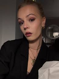 before, before, during, during, after. Team Patience @eagleeyedrama  @channel4