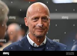 Dr thomas enders hi-res stock photography and images