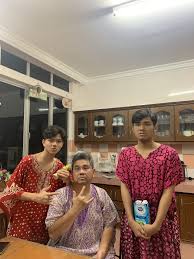 Gambar ulat dan menara miring pisa. Duduk Rumah Sepanjang Pkp Habis Semua Baju Kelawar Dalam Almari 3 Beranak Ni Gayakan Pa Ma