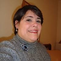 Ruth Arce's Instagram, Twitter & Facebook