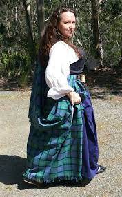 Arisaid, wedding dress silk gunn tartan. Braveheart Earasaid Braveheart Erasaid Braveheart Arisaid