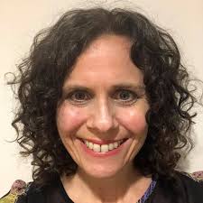 What are some must-see attractions and activities in New Orleans?