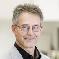 1000+ profilů „Arató“