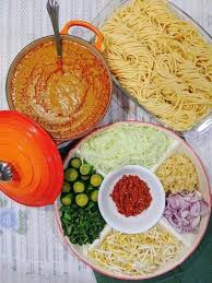 Tanpa membuang masa lagi, jom kita lihat resepi mee rebus asli johor yang telah dikongsikan oleh aneka resepi makanan dan telah mendapat perkongsian ramai. Resipi Laksa Johor Mudah Guna Ikan Kembung
