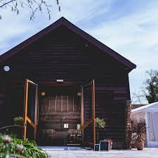 Flowers by samantha odessa, fl photos by brandi image photography. Bateman S Barn Curious Suffolk Wedding Barn Venue Amazing Space Weddings
