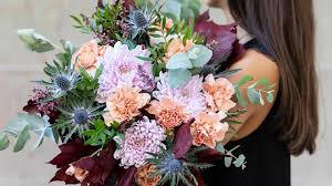 Ver más ideas sobre ramos, arreglos florales, rosas. 4 Beneficios De Tener Ramos De Flores En Casa Y En El Trabajo