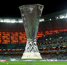 3d miniatur des uefa europa league pokals auf podest,größe:45mm(h) verpackung:uefa geschenkbox. Conference League Uefa Plant Nachsten Irrsinn Im Spielkalender Welt