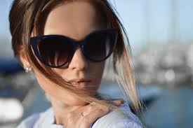 A brand preferred by men and women of all ages the world over, these sunglasses maybe a little on the higher side in terms of cost, but their bold colors and strong, flexible, and light frames make them worth a buy for the long run. Best Sunglasses For Women In India Business Insider India
