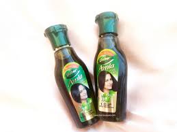 It's typically used to moisturize and hydrate the hair, as well as smooth and protect it from all your styling tools. Dabur Amla Hair Oil Review Does It Work