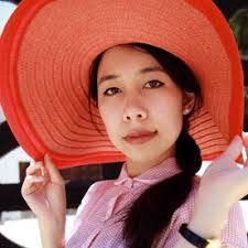 Cassandra Mok's Instagram, Twitter & Facebook