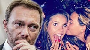 Geschlossene schulen, isolation und volle intensivstationen. Christian Lindner Freundin Intime Fotos Von Franca Lehfeldt Im Netz Fanbase