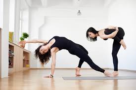 Start the day with a healthy mindset, so this challenge is for you to establish a habit of daily morning yoga. 16 Best Yoga Challenges 1 2 People