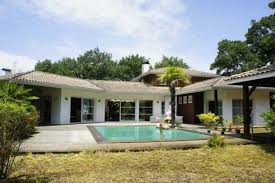 Superbe Villa D Architecte 230m2 Avec Piscine Hossegor Architecte Immobilier Villa