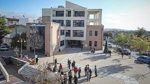 Δεκελειασ 176 ( χάρτης ). Menidi Eisbolh Koykoyloforwn Me Kalasnikof Sto Dhmarxeio