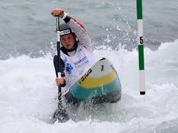 Women's canoe heats 2nd run. European Canoe Association