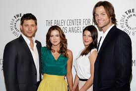 5 809 780 tykkäystä · 2 598 puhuu tästä. Are Danneel Ackles And Genevieve Padalecki Friends Popsugar Celebrity