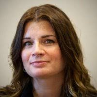 Deanne Clarke's Instagram, Twitter & Facebook